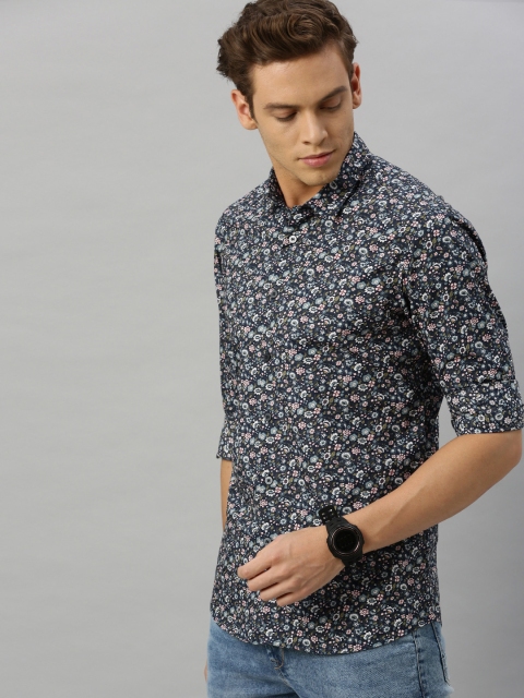 

Mast & Harbour Men Navy Blue and White Regular Fit Floral Printed Casual Shirt
