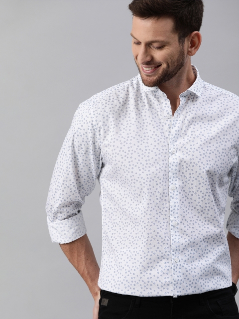 

Mast & Harbour Men White & Blue Regular Fit Printed Casual Shirt