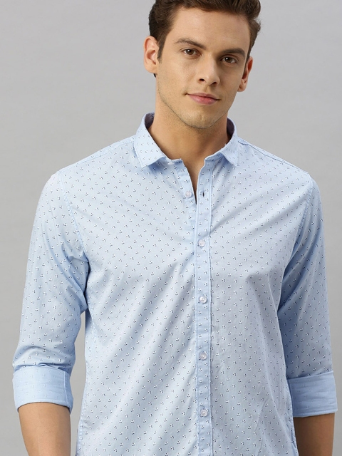 

Mast & Harbour Men Blue and Black Regular Fit Printed Casual Shirt