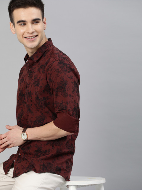 

Mast & Harbour Men Brown & Navy Blue Slim Fit Floral Printed Casual Shirt