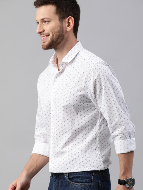 

Mast & Harbour Men White & Black Regular Fit Printed Casual Shirt