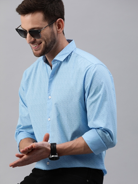 

Mast & Harbour Men Blue Regular Fit Printed Casual Shirt