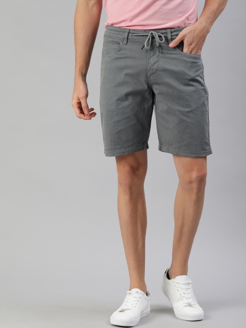 

Mast & Harbour Men Grey Solid Regular Fit Chino Shorts