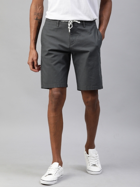 

Mast & Harbour Men Grey Solid Regular Fit Regular Shorts