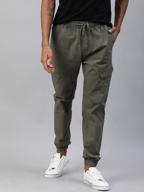 

Mast & Harbour Men Olive Green Regular Fit Solid Cargos