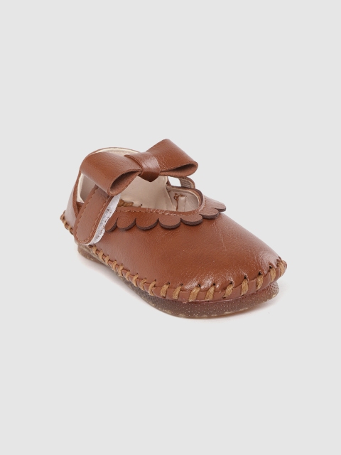 

Hoppipola Girls Brown Solid Mary Janes