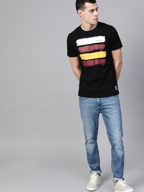 

Metronaut Men Black & Maroon Printed Round Neck T-shirt