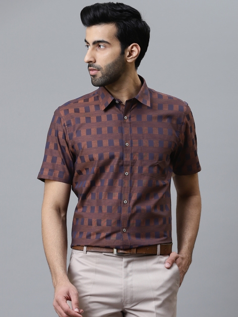 

Blackberrys Men Coffee Brown & Navy Blue Slim Fit Striped Casual Shirt