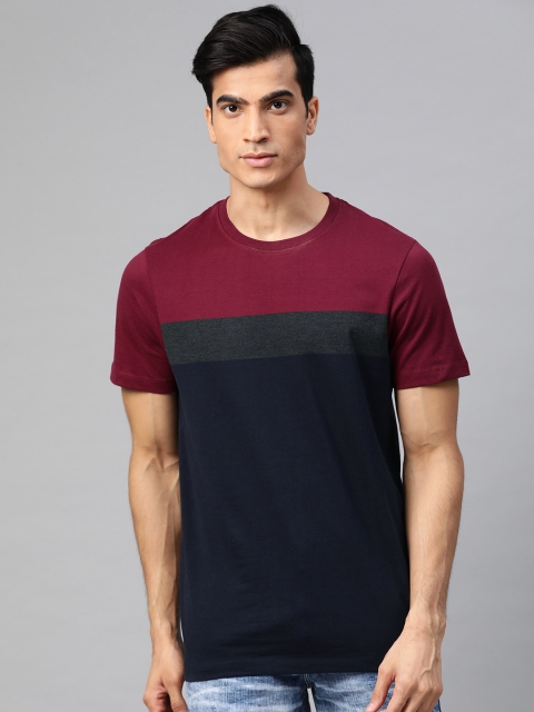 Men Maroon & Navy Blue Colourblocked Round Neck T-shirt