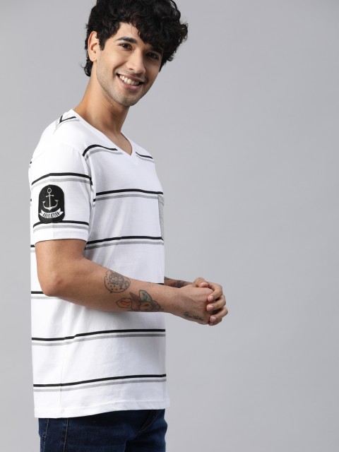 

HERE&NOW Men White & Grey Striped V-Neck T-shirt