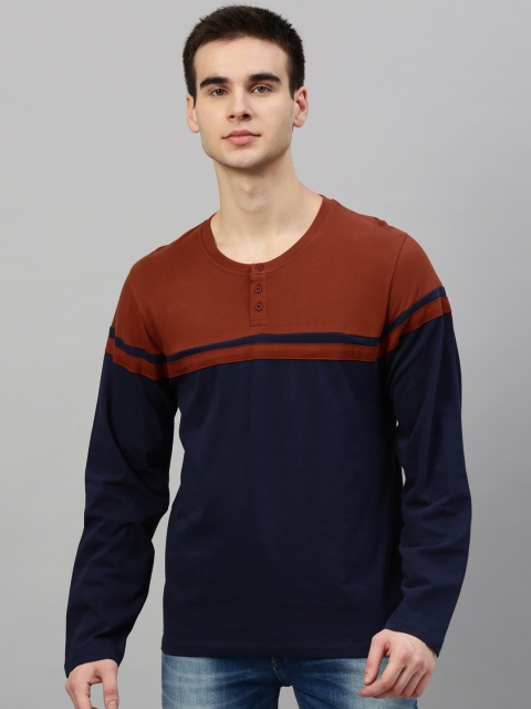 

HERE&NOW Men Navy Blue & Maroon Colourblocked Henley Neck T-shirt