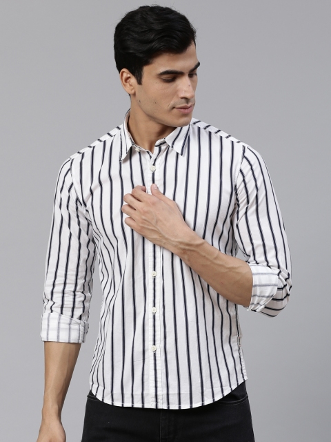 

BEAT LONDON by PEPE JEANS Men White & Navy Blue Slim Fit Striped Casual Shirt
