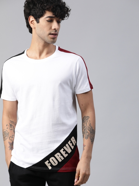 

HERE&NOW Men White & Black Printed Round Neck T-shirt