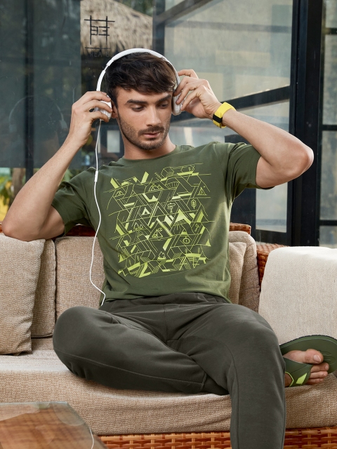 

Wildcraft Men Olive Green Printed Round Neck Pure Cotton T-shirt