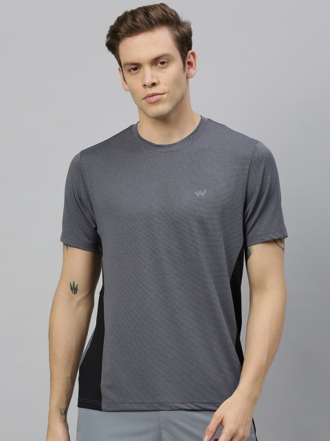 

Wildcraft Men Grey Solid Round Neck T-shirt