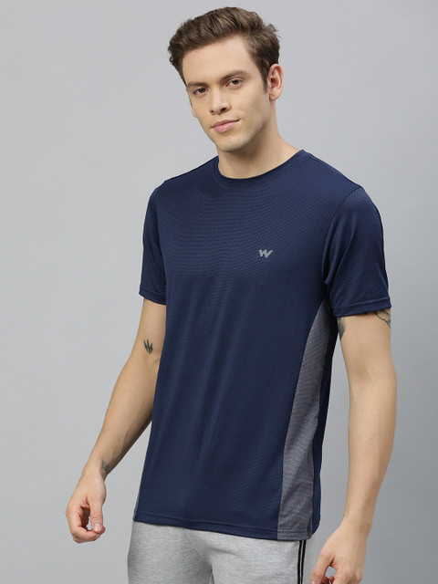 

Wildcraft Men Navy Blue Solid Round Neck T-shirt