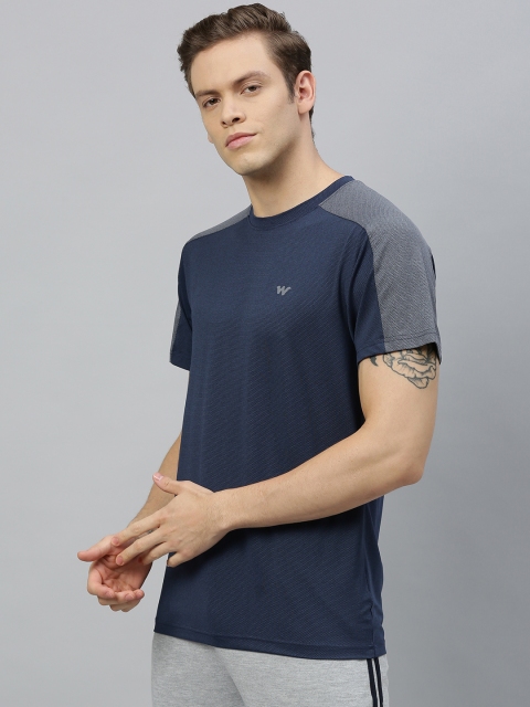 

Wildcraft Men Navy Blue Solid Round Neck Active T-shirt