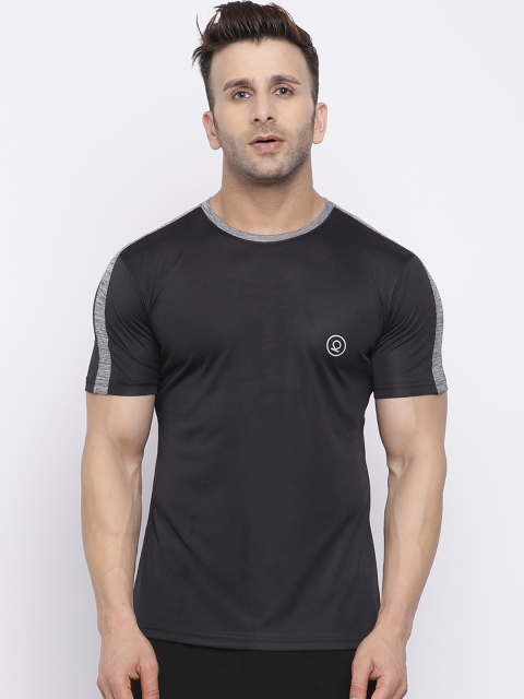 

Chkokko Men Black Solid Round Neck T-shirt