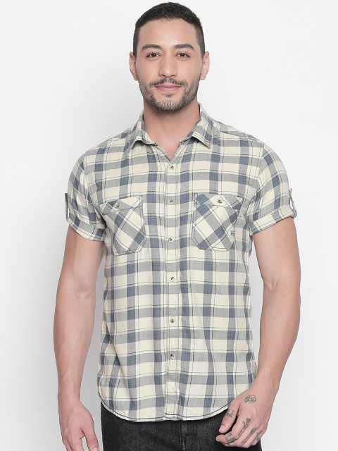 

Mufti Men Grey & Off-White Slim Fit Checked Casual Shirt