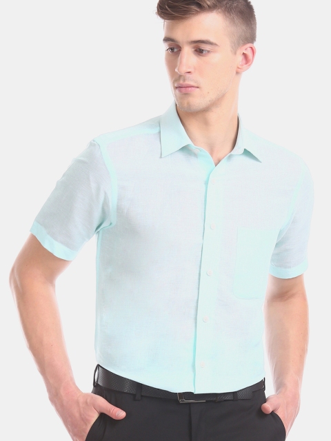 

Arrow Men Green Regular Fit Solid Formal Shirt