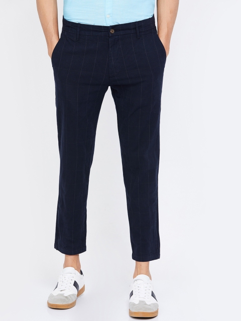 

Bossini Men Navy Blue & White Slim Fit Checked Regular Trousers