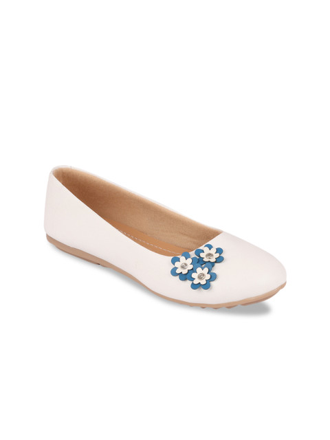 

FAUSTO Women Off-White Solid Ballerinas