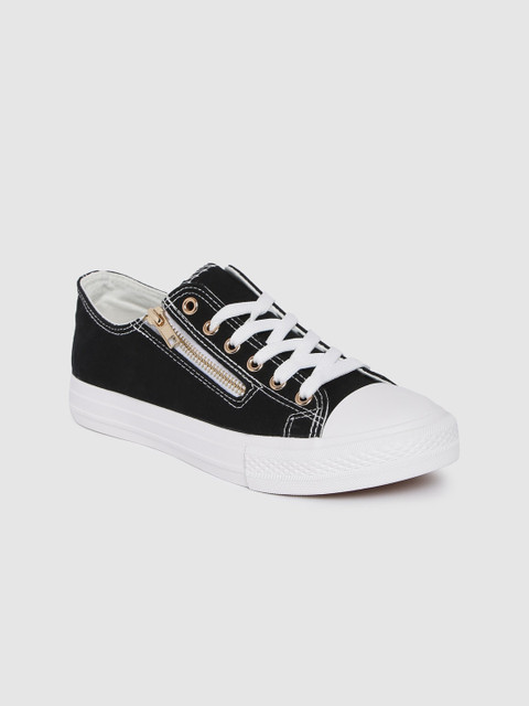 

Roadster Women Black & White Colourblocked Sneakers