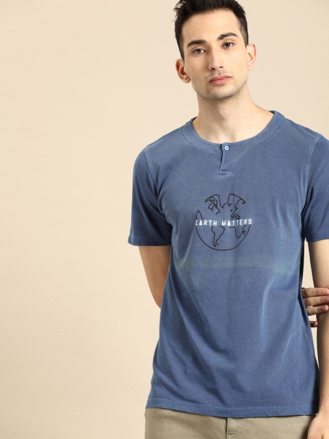 

ether Men Blue Printed Henley Neck T-shirt