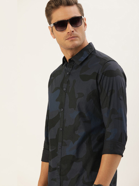 

Moda Rapido Men Navy Blue & Black Regular Fit Camouflage Print Casual Shirt