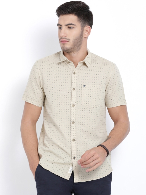 

t-base Men Beige & Black Regular Fit Printed Casual Shirt