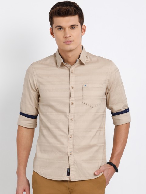 

t-base Men Beige Regular Fit Striped Casual Shirt
