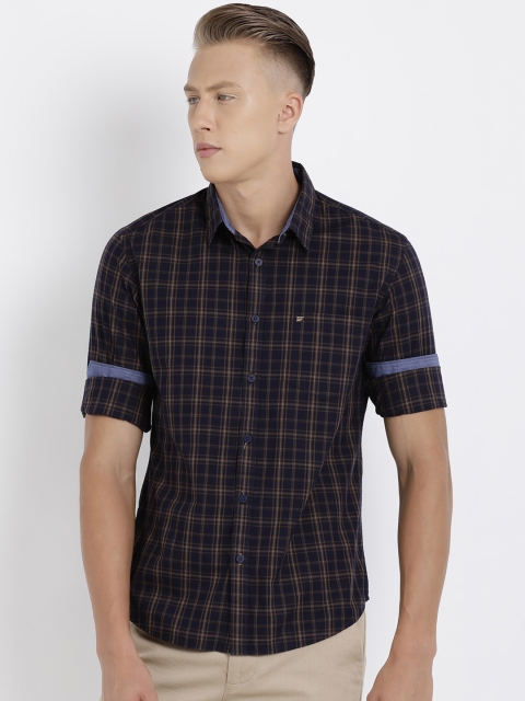 

t-base Men Navy Blue & Brown Regular Fit Checked Casual Shirt