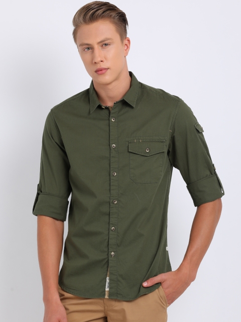 

t-base Men Green Regular Fit Solid Casual Shirt