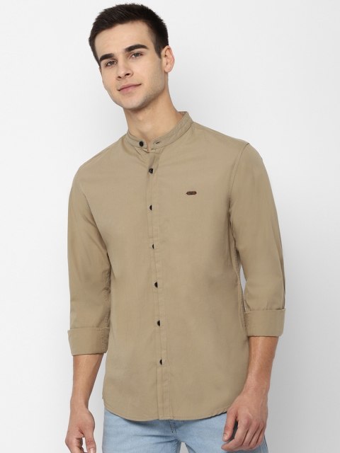 

People Men Beige Regular Fit Solid Casual Shirt