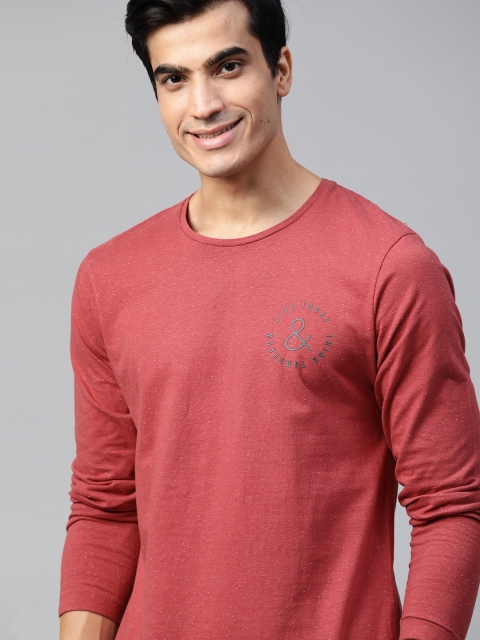 

Mast & Harbour Men Red Solid Round Neck T-shirt