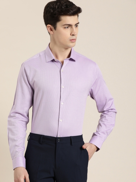 

INVICTUS Men Lavender & White Slim Fit Self Dobby Formal Shirt