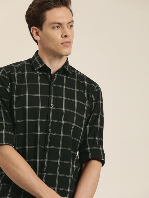 

INVICTUS Men Black & Grey Slim Fit Checked Casual Shirt