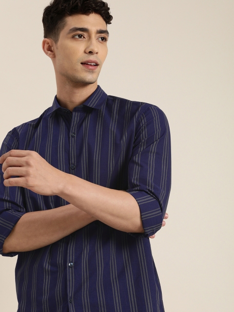 

INVICTUS Men Navy Blue Slim Fit Striped Shirt