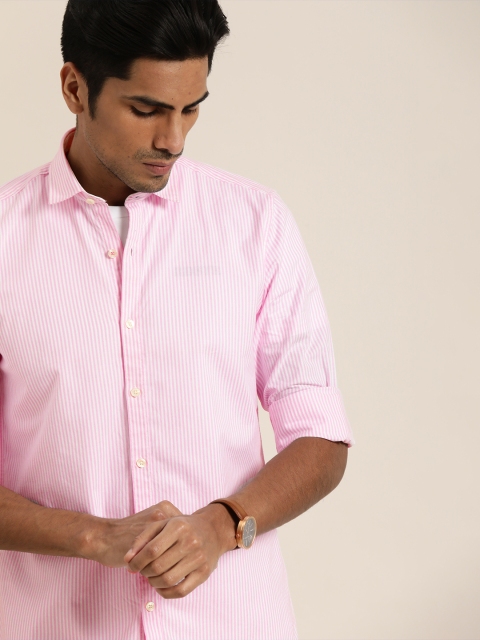 

INVICTUS Men Pink & White Slim Fit Vertical Striped Casual Shirt