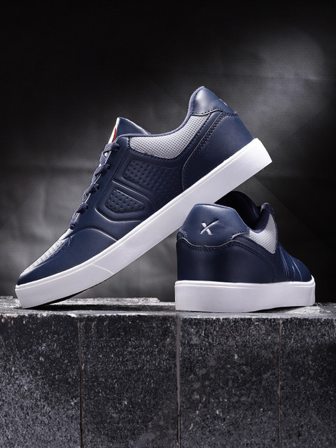 

HRX by Hrithik Roshan Men Navy Blue Retro Basketball Sneaker