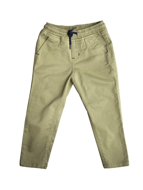 

Kid Studio Boys Green Relaxed Tapered Fit Solid Regular Trousers
