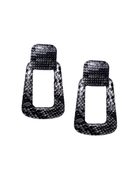 

OOMPH Black & Gold-Toned Geometric Drop Earrings