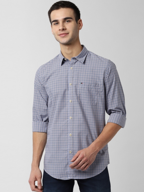 

Peter England Casuals Men White & Blue Slim Fit Checked Casual Shirt