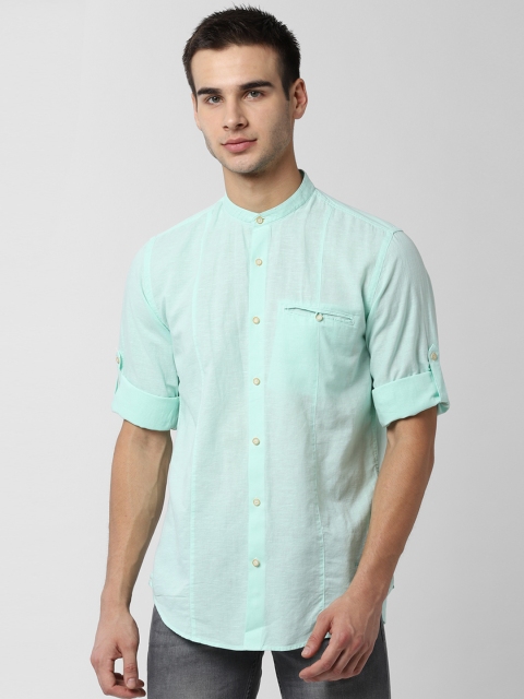

Peter England Casuals Men Blue Slim Fit Solid Casual Shirt