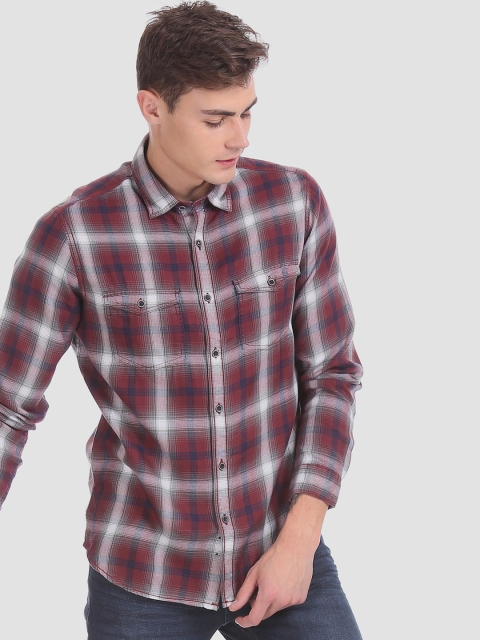 

RUF & TUF Men Maroon Manhattan Slim Fit Checked Casual Shirt