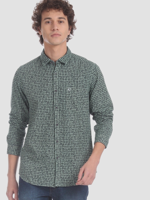 

RUF & TUF Men Green Slim Fit Checked Casual Shirt