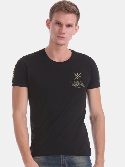 

Ed Hardy Men Black Solid Round Neck Pure Cotton T-shirt
