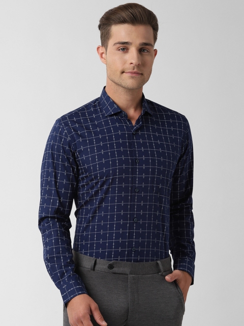 

Peter England Men Navy Blue Regular Fit Checked Formal Shirt