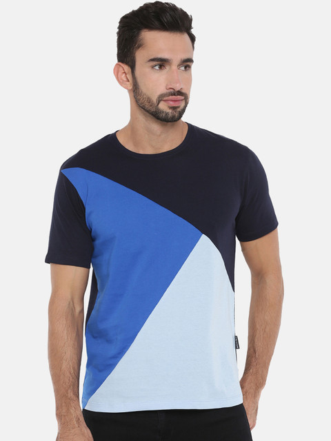 

Braveo Men Blue Colourblocked Round Neck T-shirt