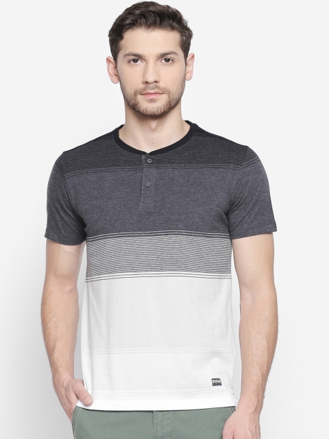 

Urban Ranger by pantaloons Men Grey Colourblocked Mandarin Collar T-shirt